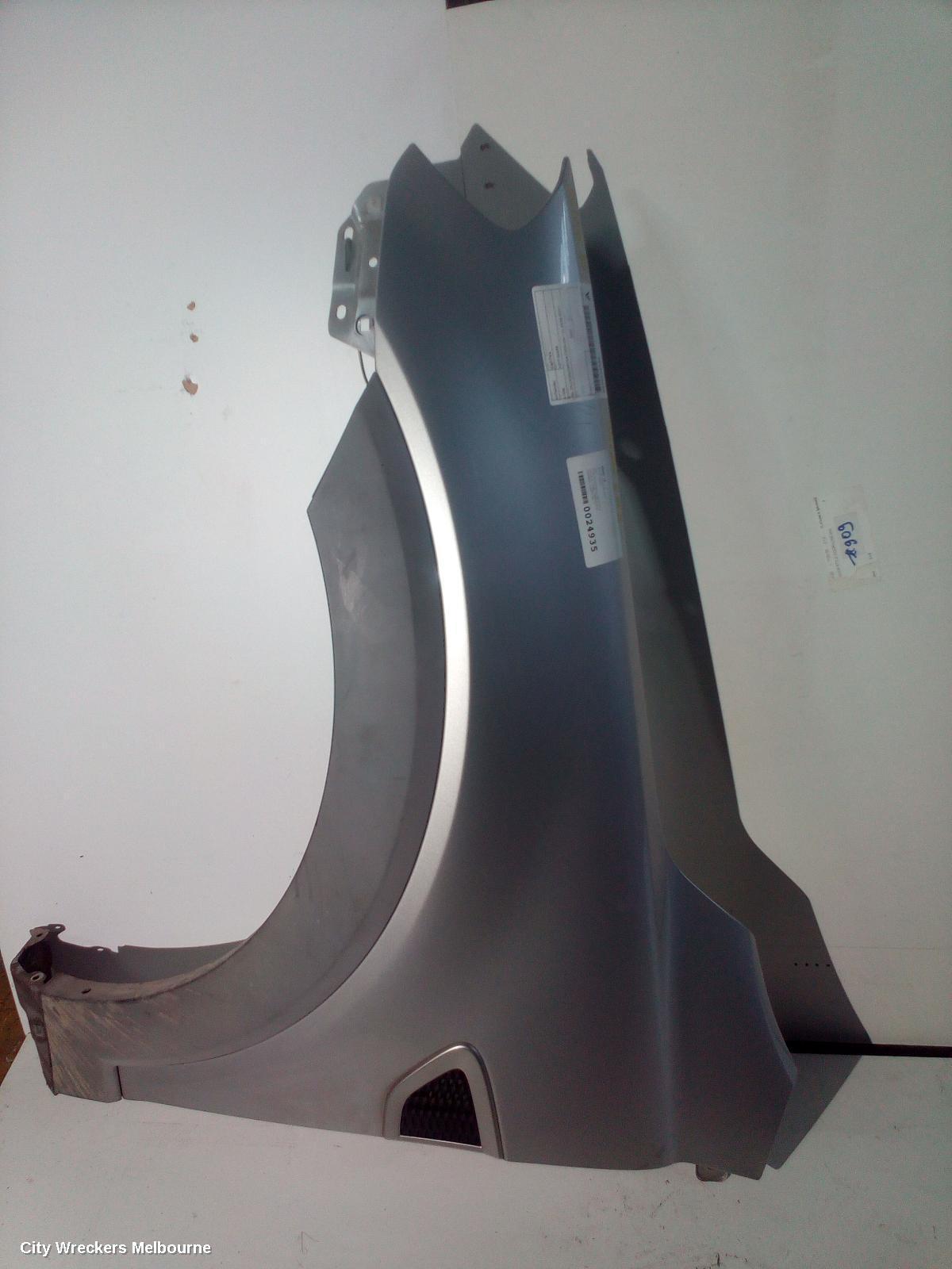 HOLDEN CAPTIVA 2007 Left Guard