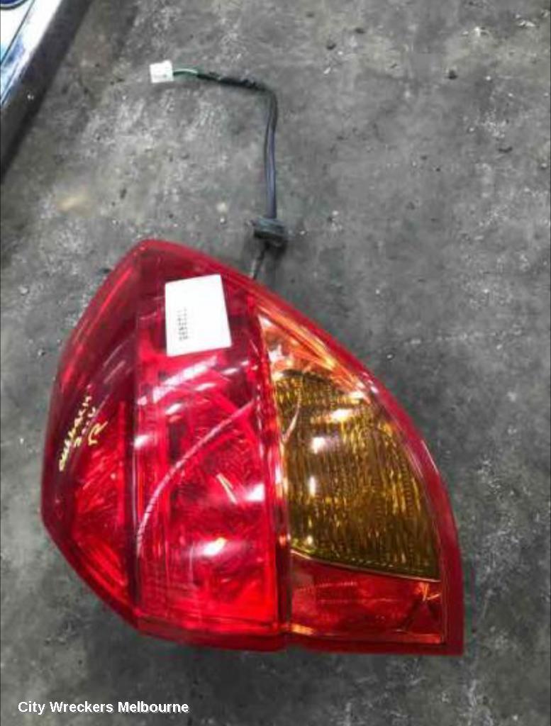 SUBARU OUTBACK 2004 Right Taillight