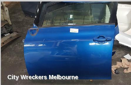 TOYOTA COROLLA 2010 Left Front Door