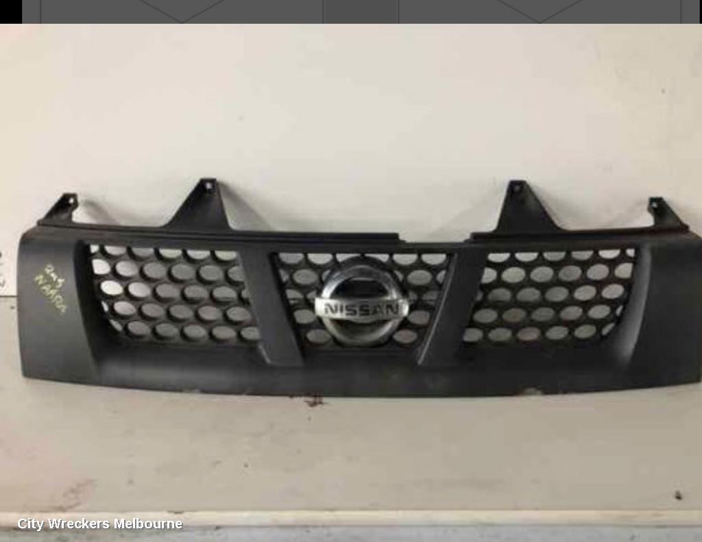 NISSAN NAVARA 2005 Grille