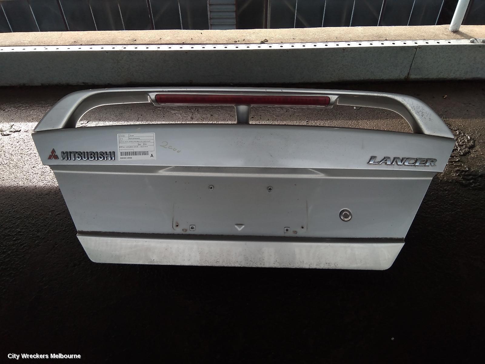MITSUBISHI LANCER 2000 Bootlid/Tailgate