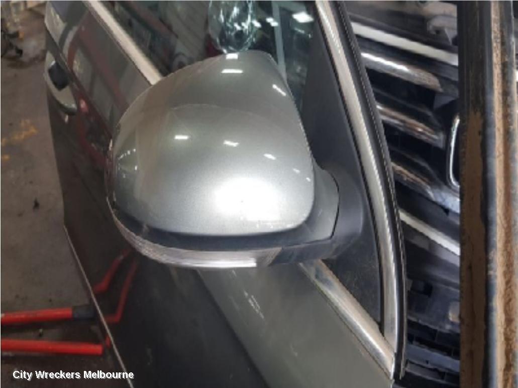 VOLKSWAGEN PASSAT 2007 Right Door Mirror