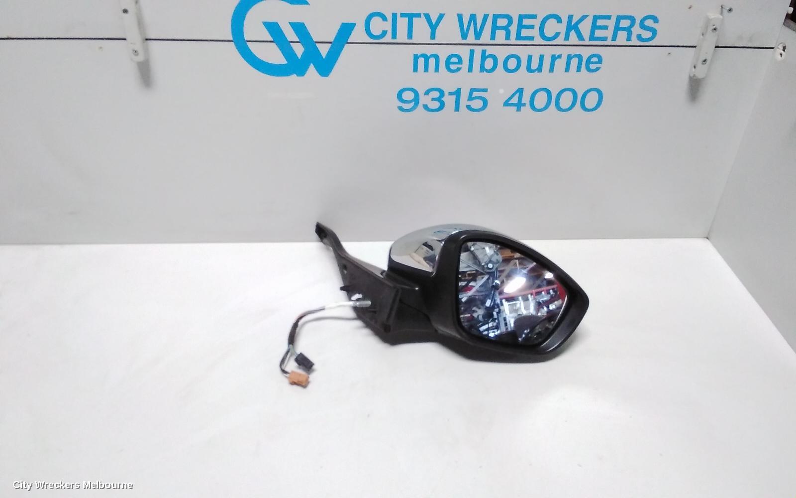 PEUGEOT 2008 2014 Right Door Mirror