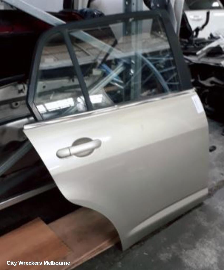 NISSAN TIIDA 2006 Right Rear Door