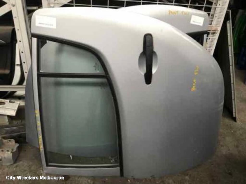 MITSUBISHI TRITON 2007 Left Rear Door/Sliding