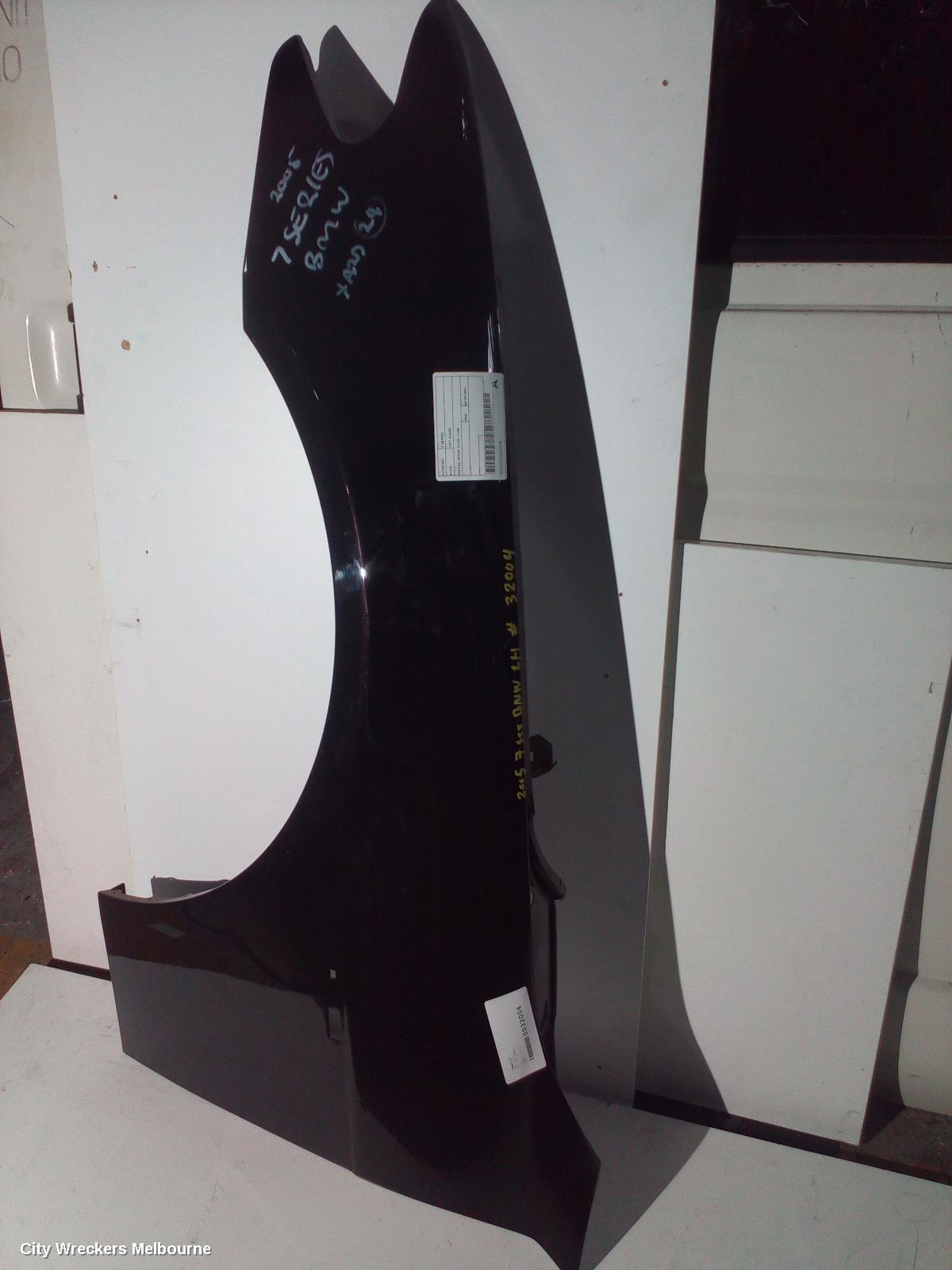 BMW 7 SERIES 2005 Left Guard