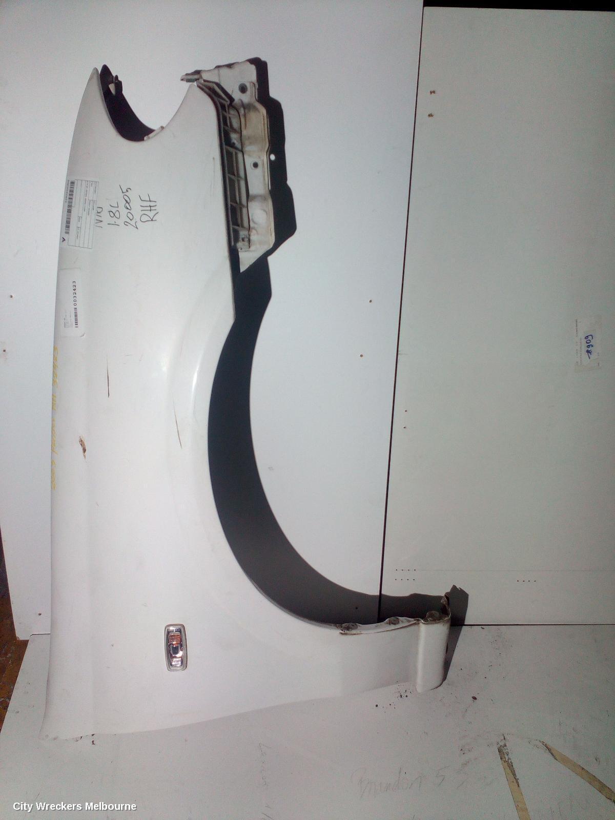 NISSAN PULSAR 2005 Right Guard
