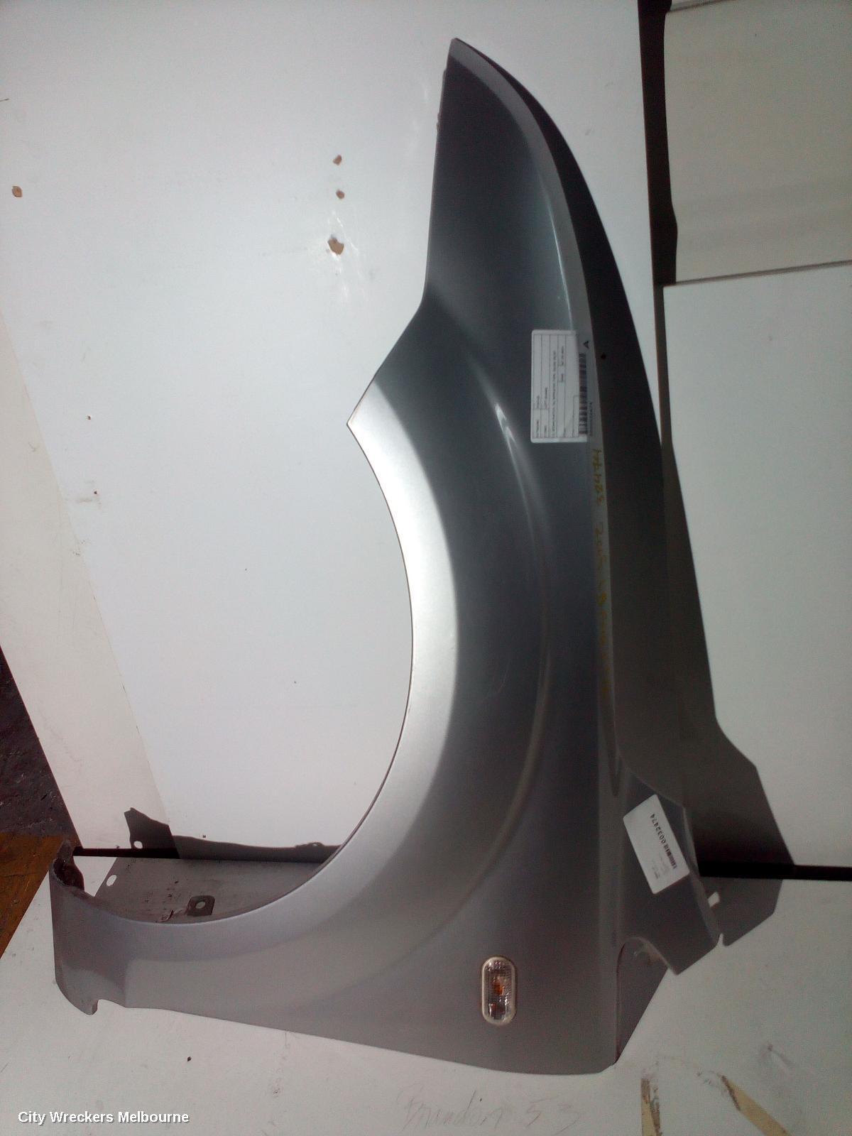 FORD FOCUS 2005 Left Guard