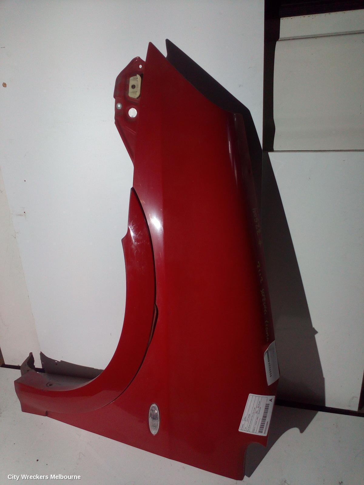 SUZUKI LIANA 2001 Left Guard