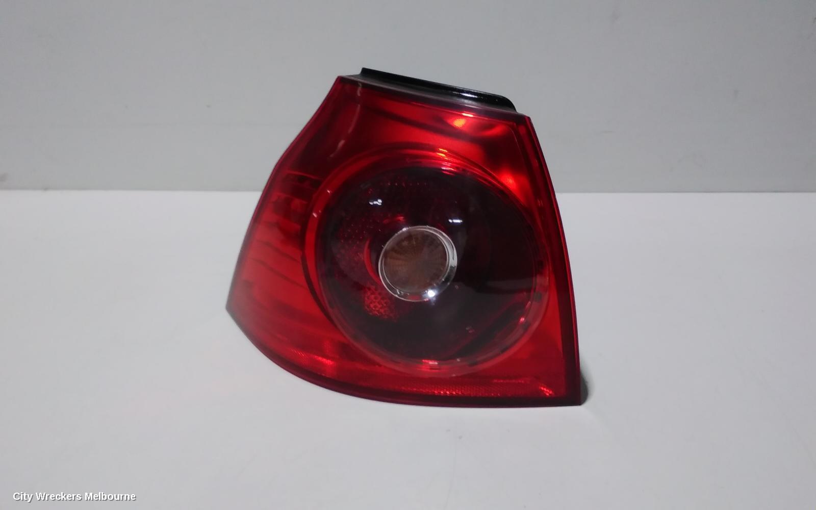 VOLKSWAGEN GOLF 2008 Left Taillight