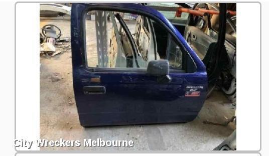 TOYOTA HILUX 2000 Left Rear Door/Sliding