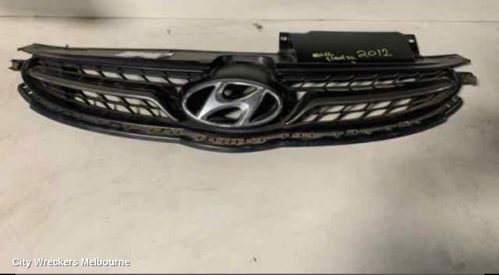 HYUNDAI ELANTRA 2011 Grille