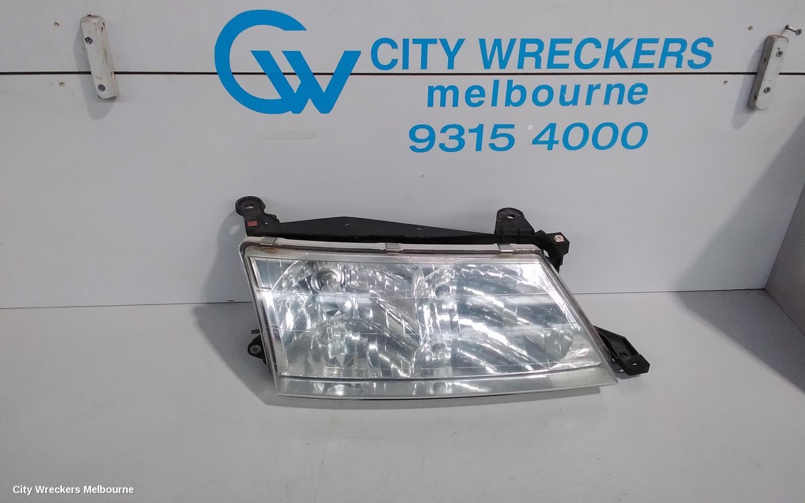 TOYOTA AVALON 2001 Right Headlamp