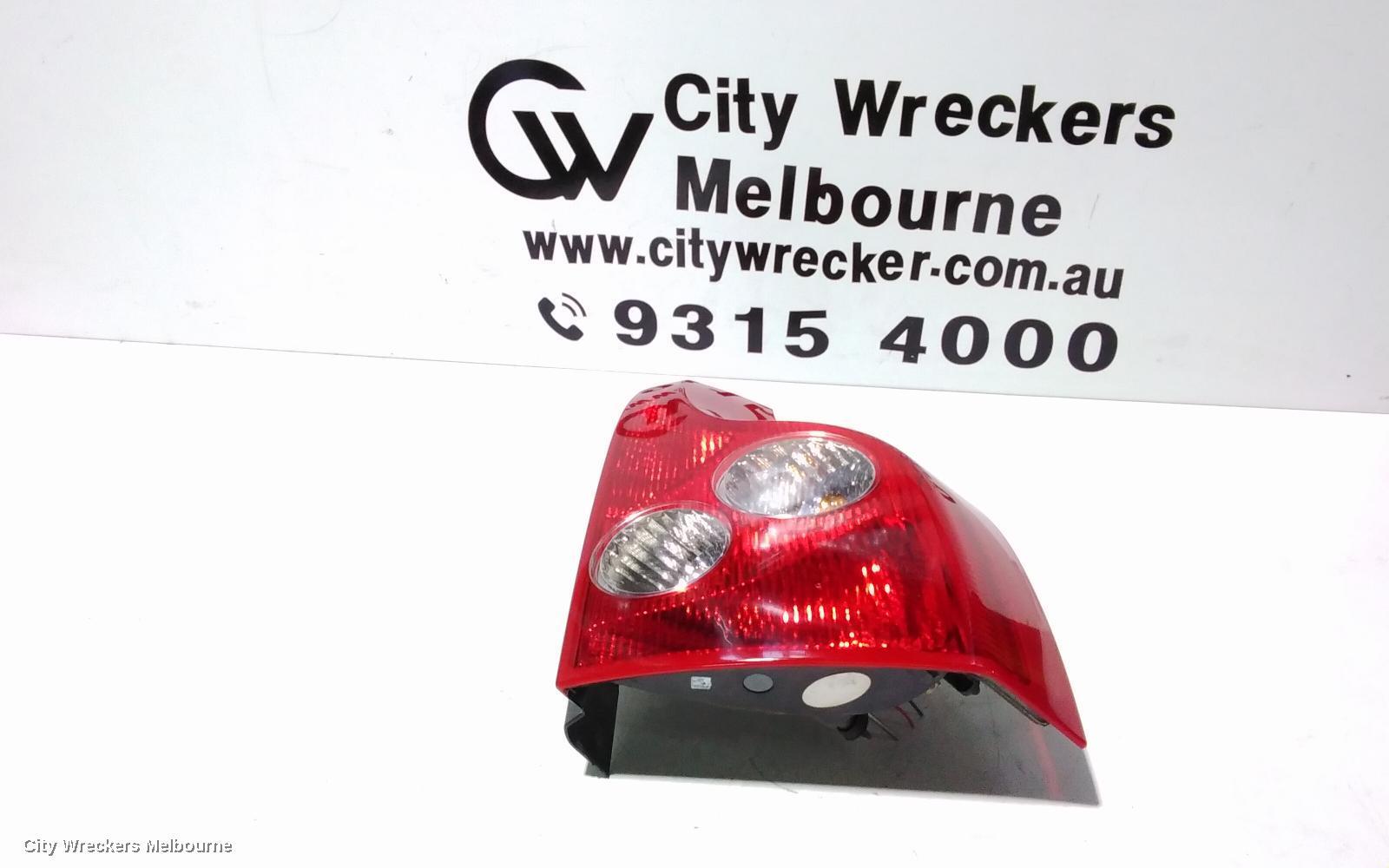 VOLVO XC90 2005 Right Taillight