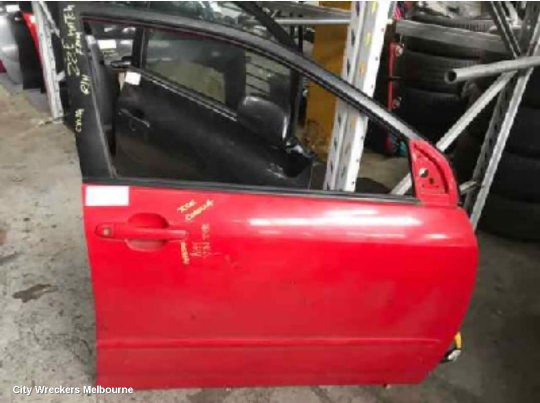 TOYOTA COROLLA 2005 Right Front Door