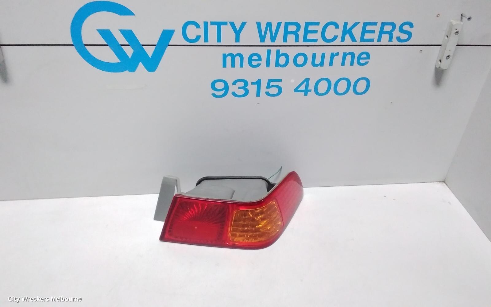 TOYOTA CAMRY 2002 Right Taillight