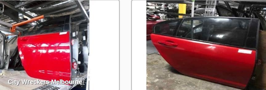HOLDEN COMMODORE 2014 RIGHT_REAR_DOOR_SLIDING