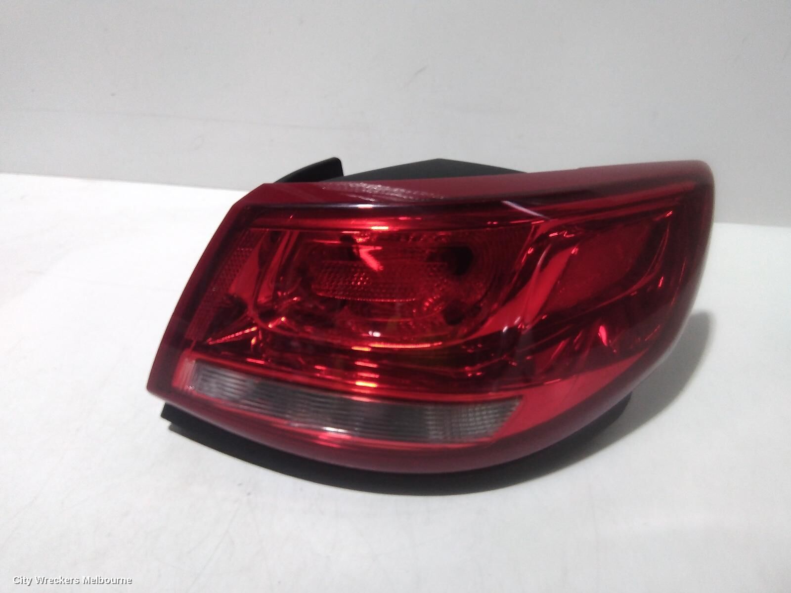 HOLDEN COMMODORE 2014 Right Taillight