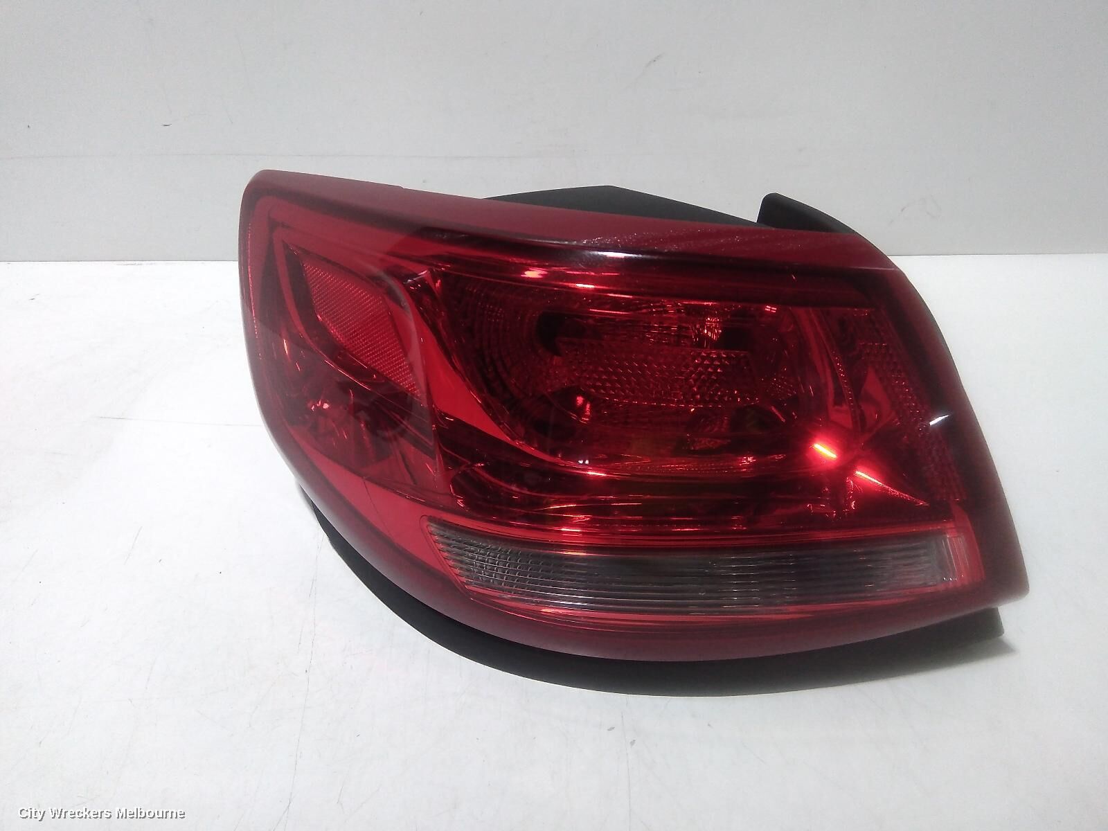 HOLDEN COMMODORE 2014 Left Taillight