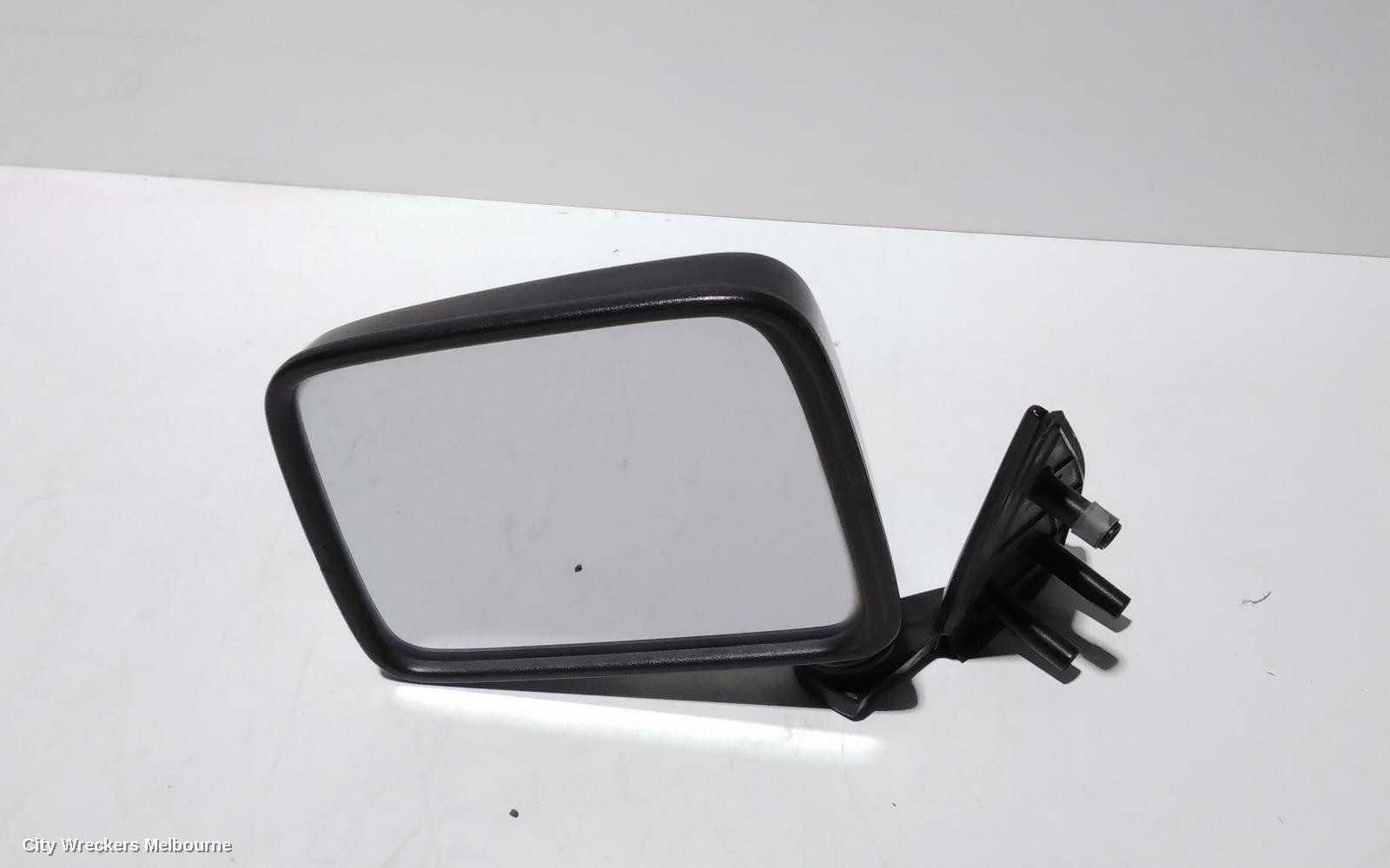 NISSAN NAVARA 2005 Left Door Mirror