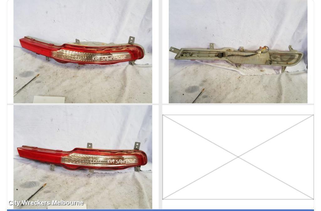 KIA SPORTAGE 2010 Right Taillight