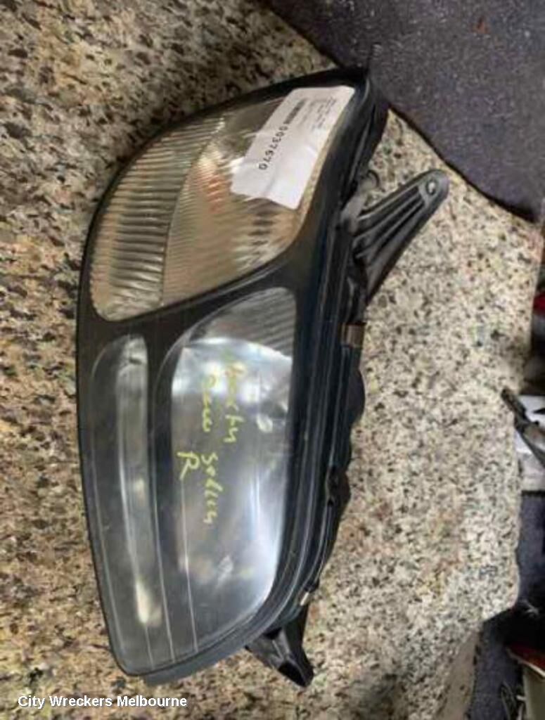 SUBARU LIBERTY 2001 Right Headlamp