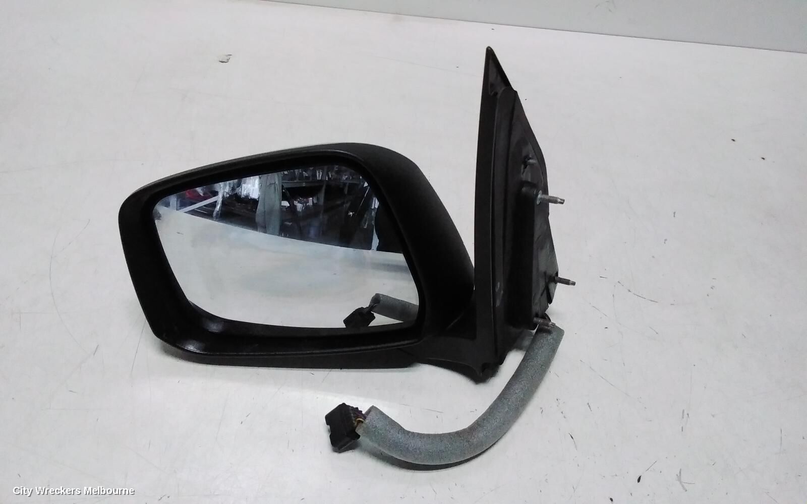 NISSAN NAVARA 2009 Left Door Mirror