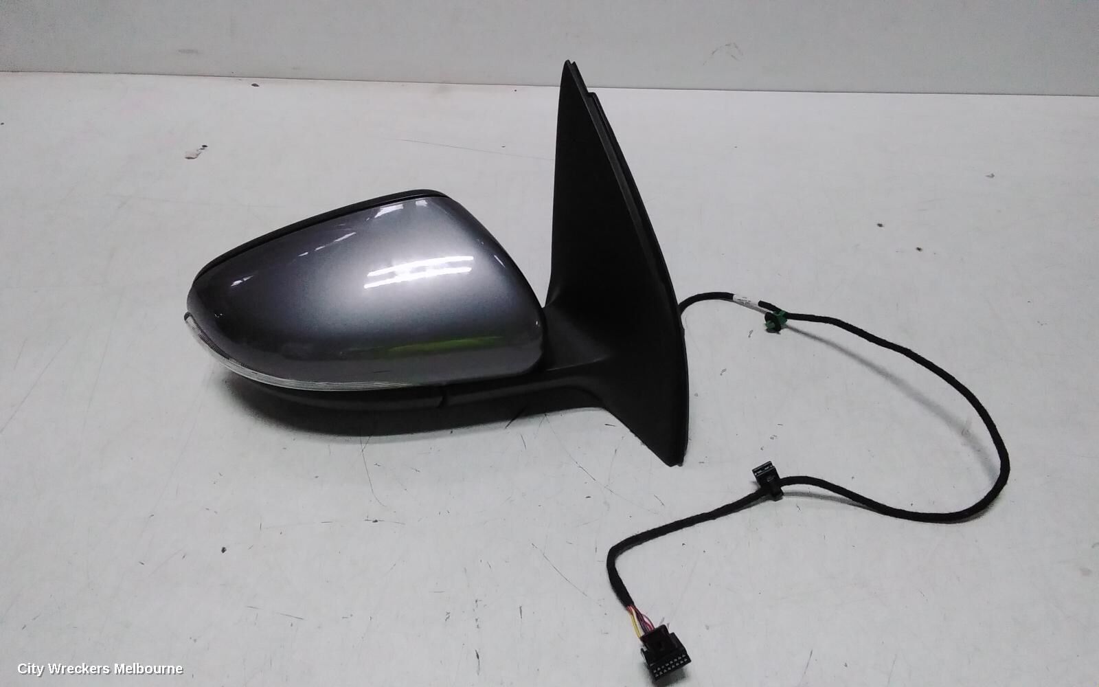 VOLKSWAGEN GOLF 2009 Right Door Mirror