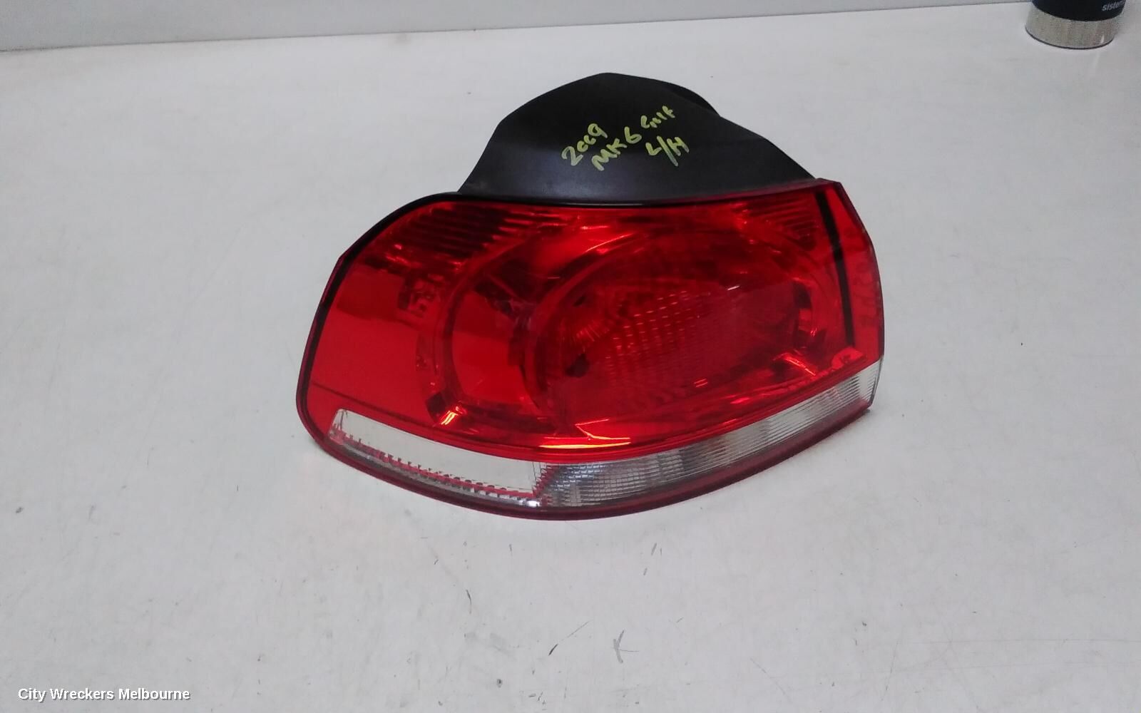 VOLKSWAGEN GOLF 2009 Left Taillight