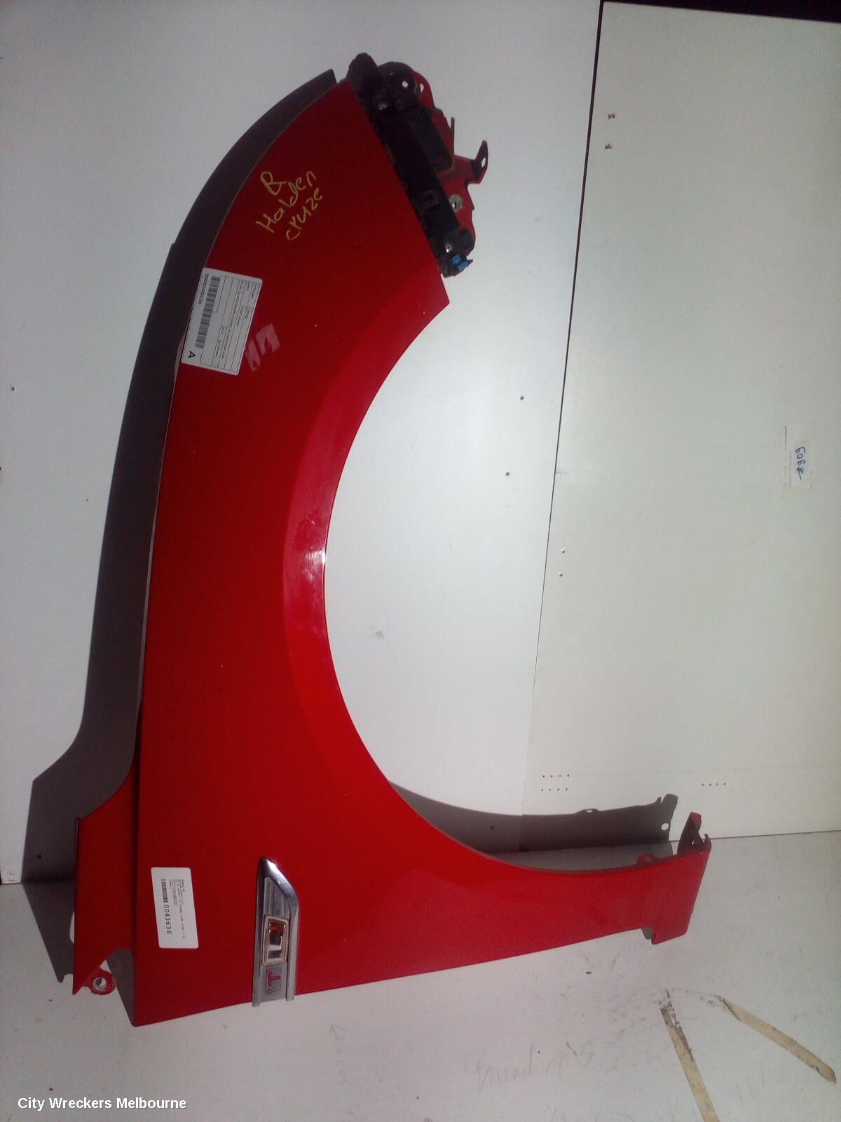 HOLDEN CRUZE 2010 Right Guard
