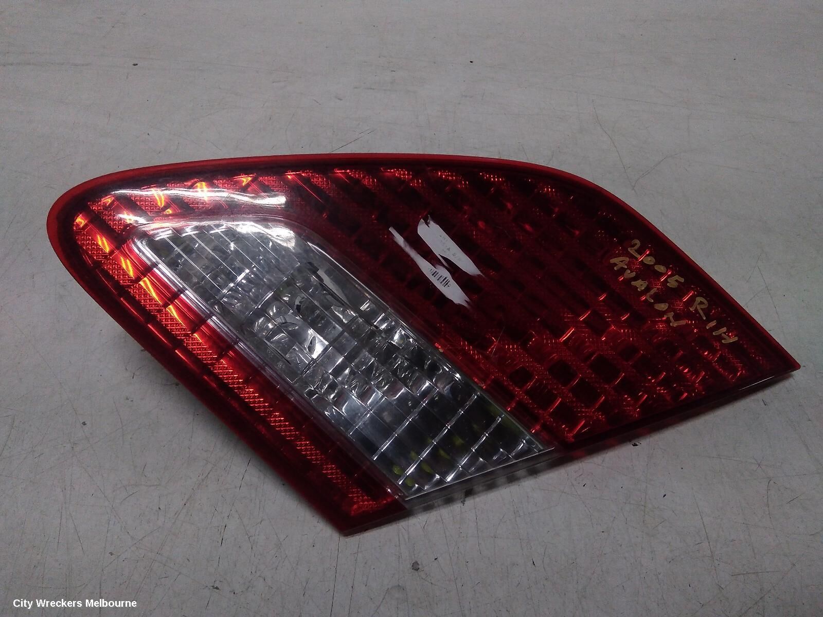TOYOTA AVALON 2005 Rear Garnish