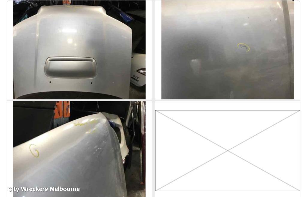 SUBARU FORESTER 2005 Bonnet
