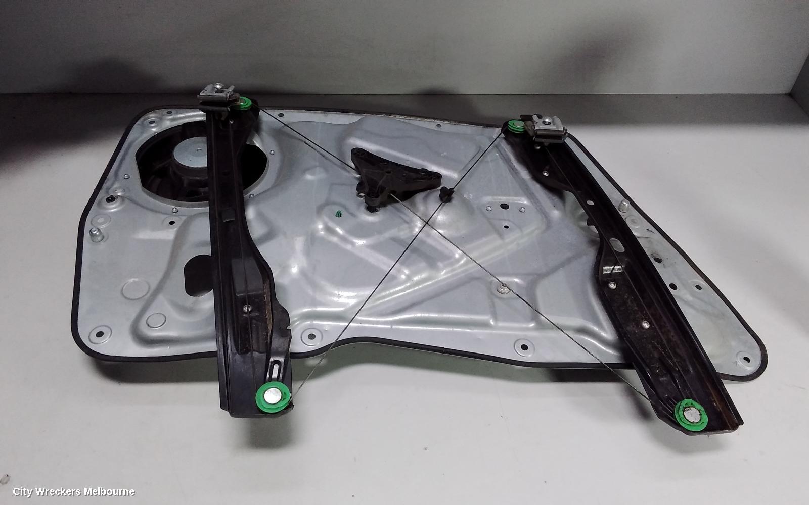 VOLKSWAGEN TIGUAN 2009 Rf Window Regulator