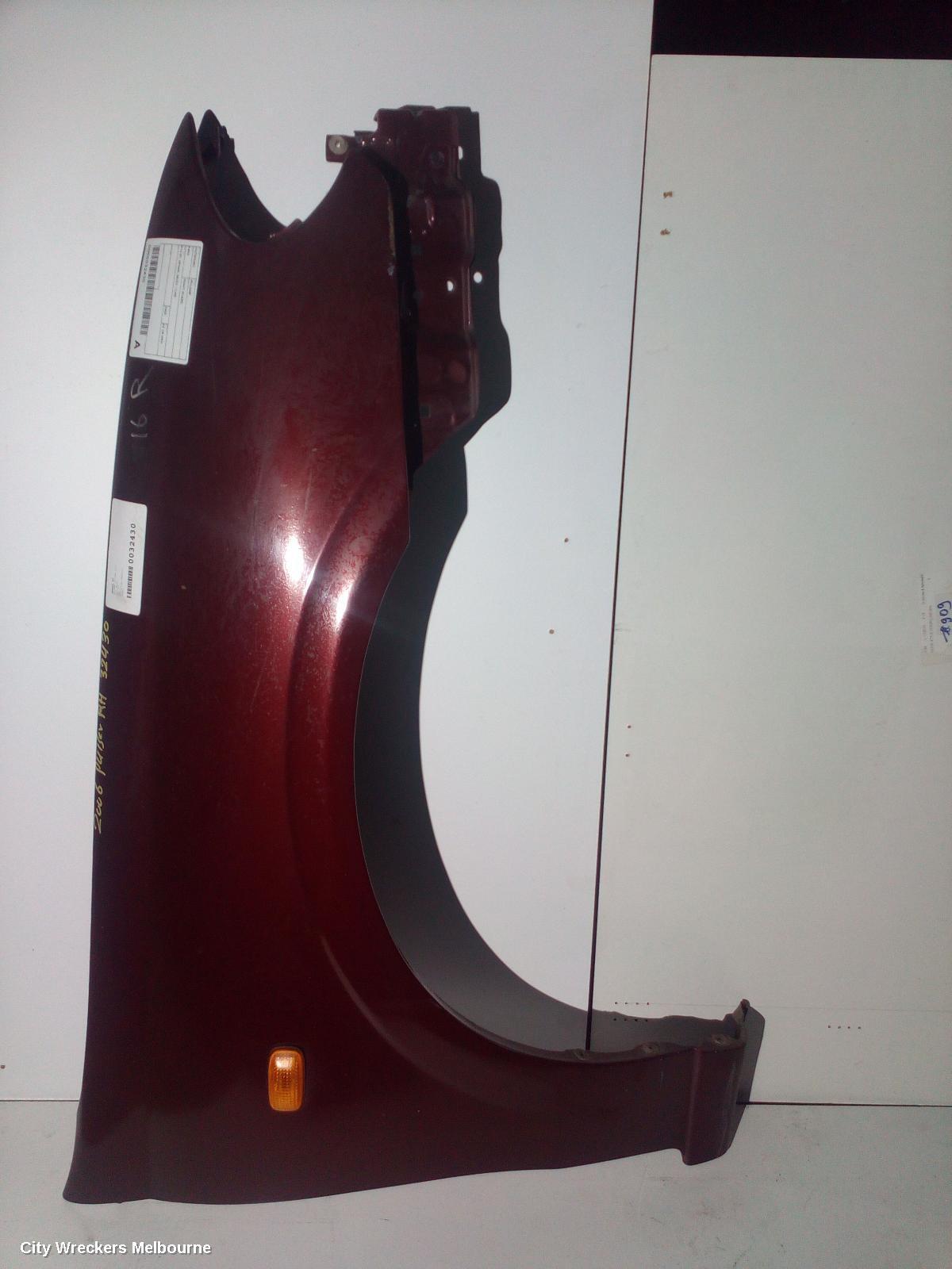 NISSAN PULSAR 2005 Right Guard