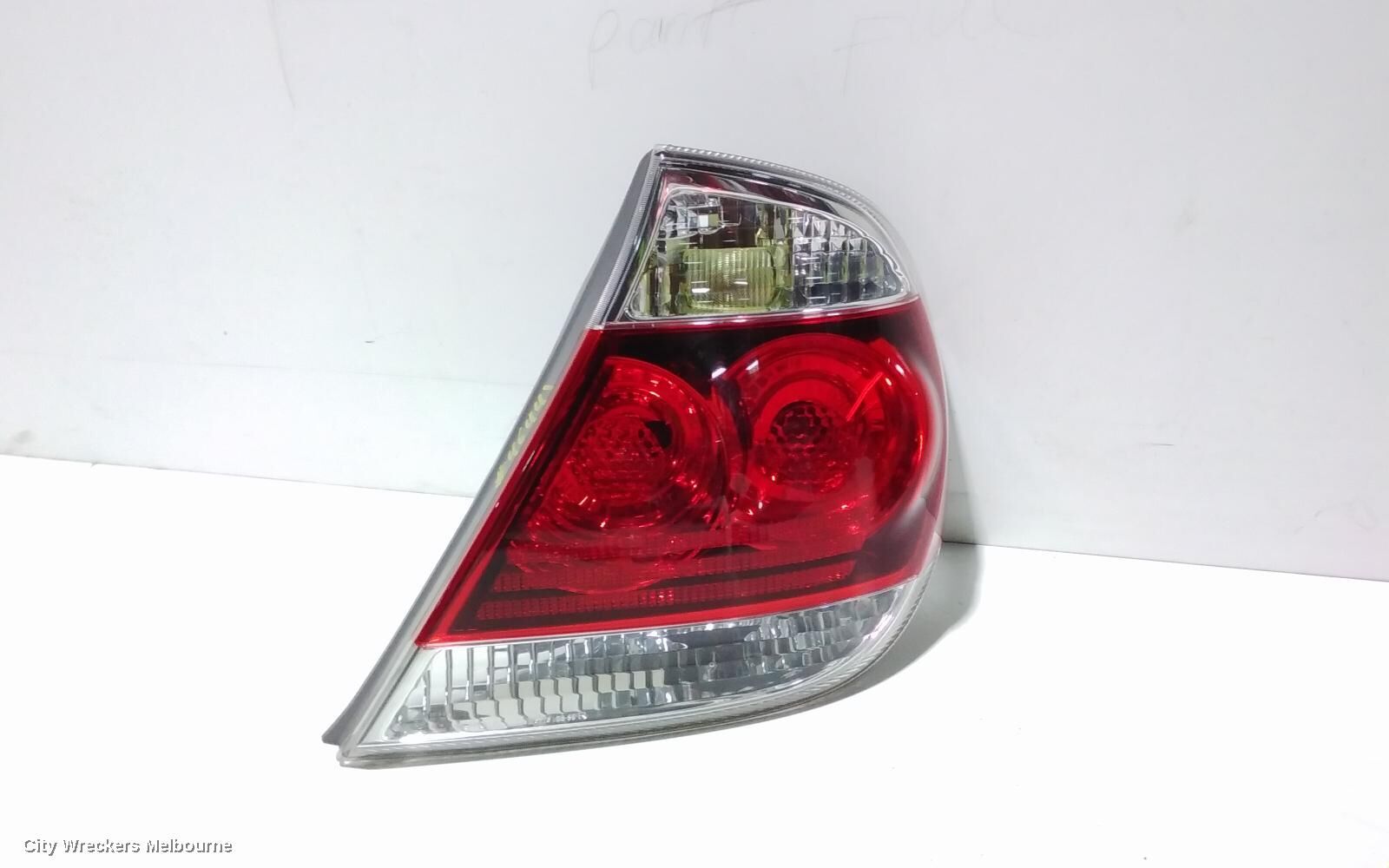 TOYOTA CAMRY 2004 Right Taillight