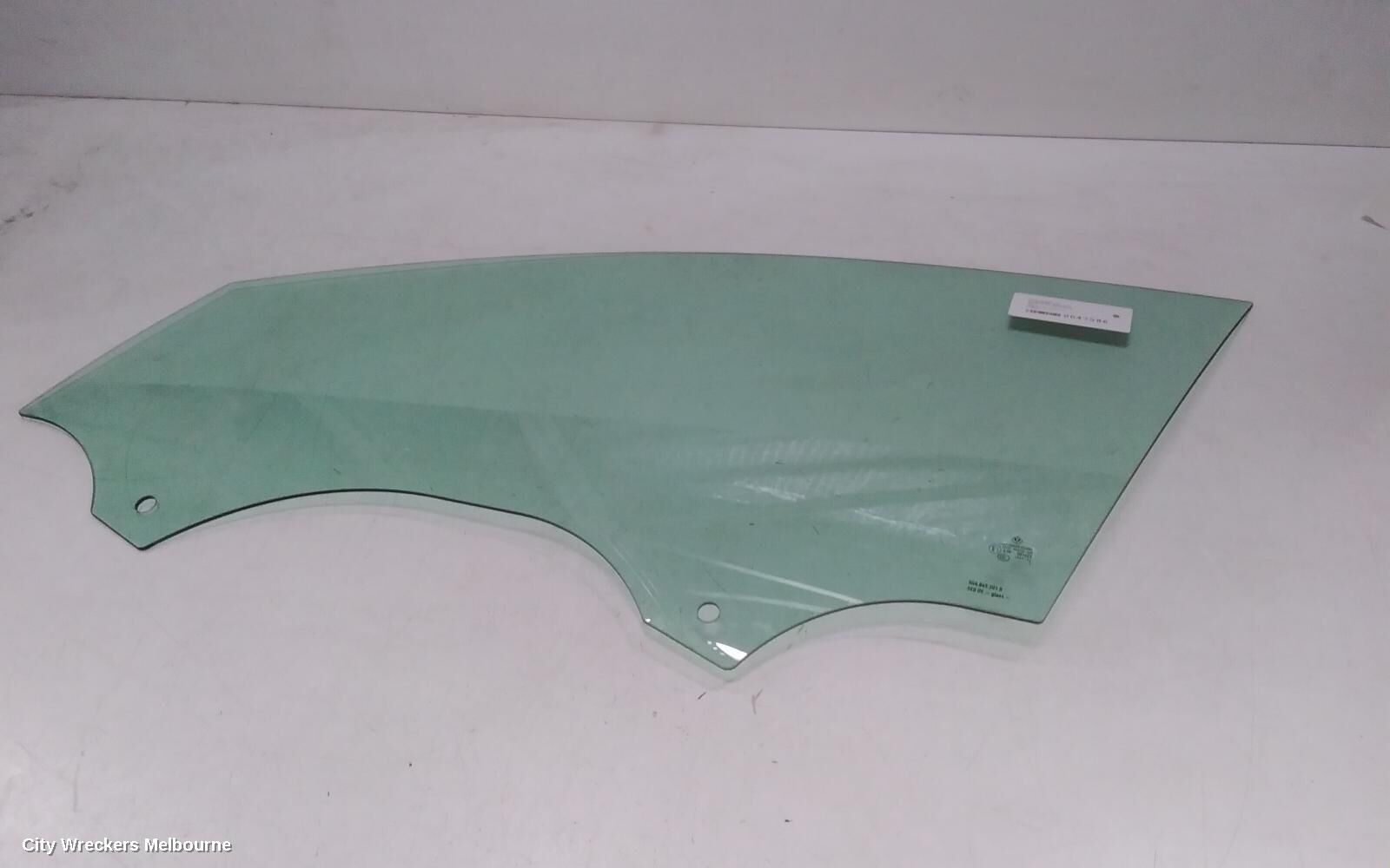 VOLKSWAGEN GOLF 2014 Left Front Door Window