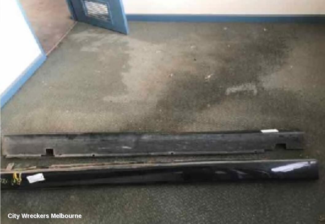 FORD FALCON 2004 Side Step/Skirt