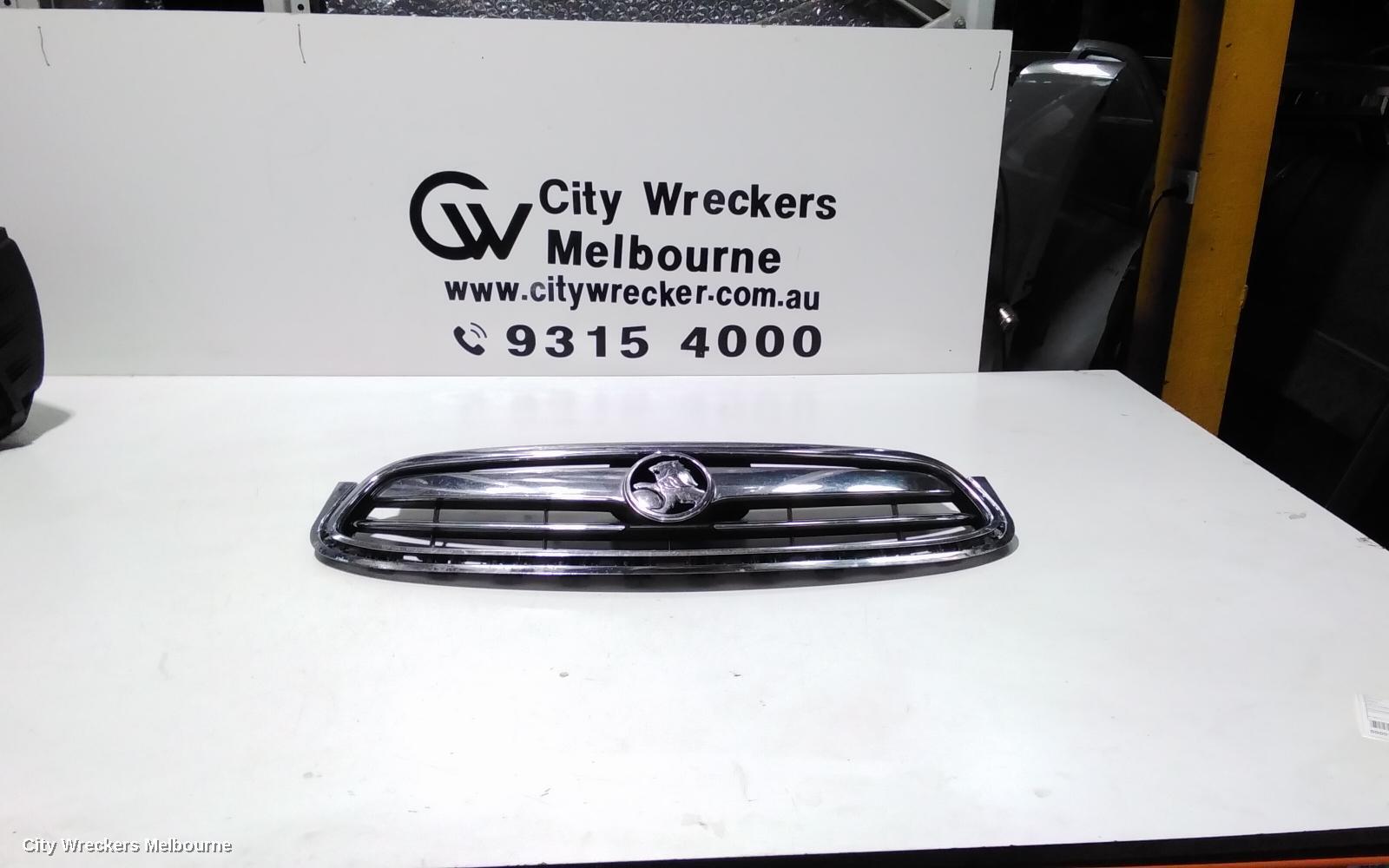 HOLDEN CAPTIVA 2013 Grille