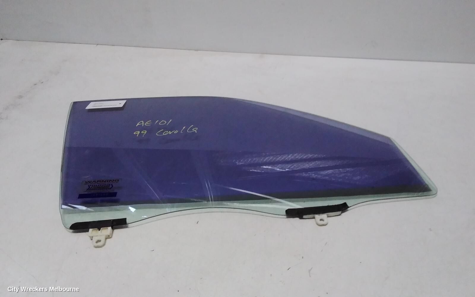 TOYOTA COROLLA 1998 Right Front Door Window
