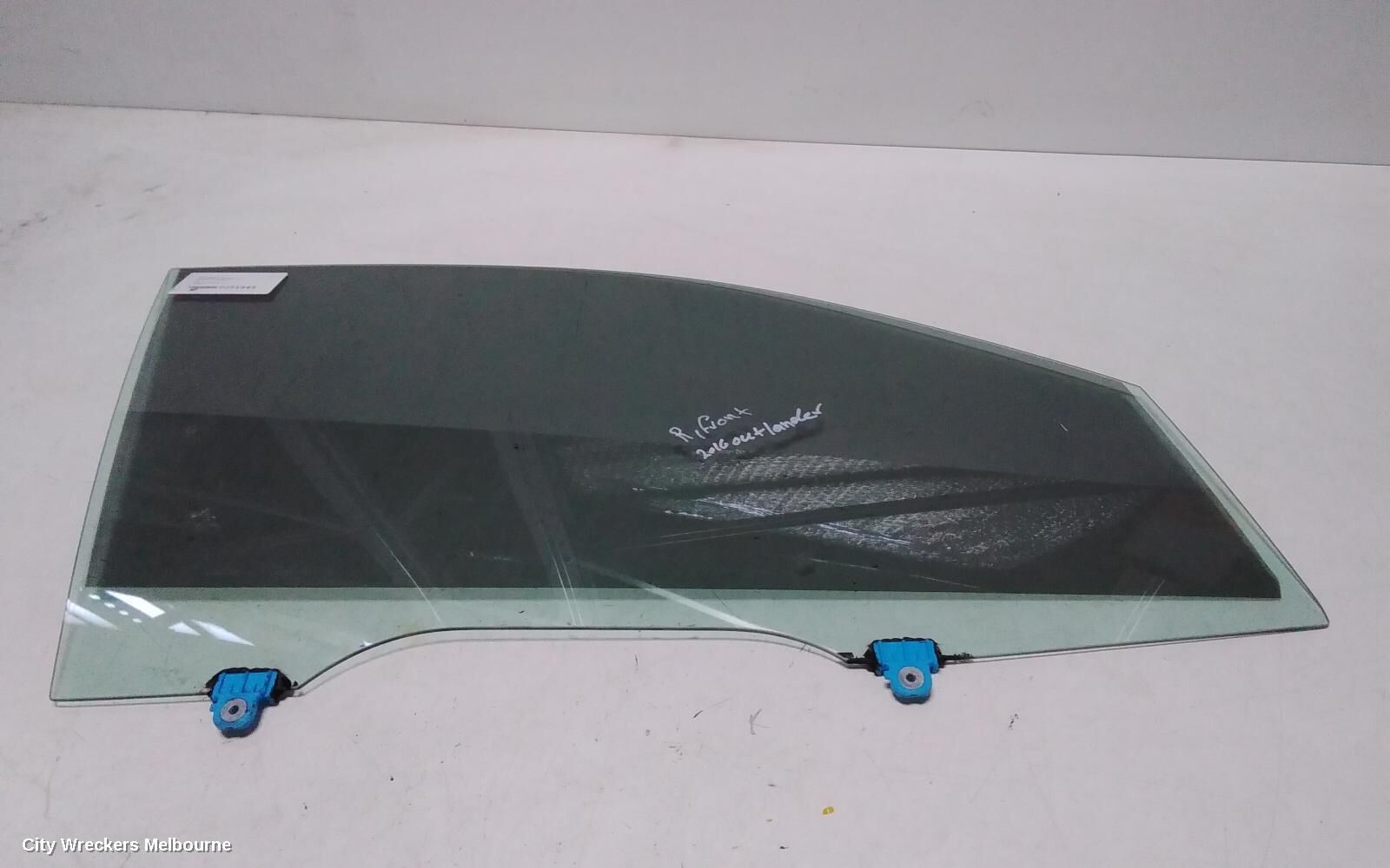 MITSUBISHI OUTLANDER 2016 Right Front Door Window