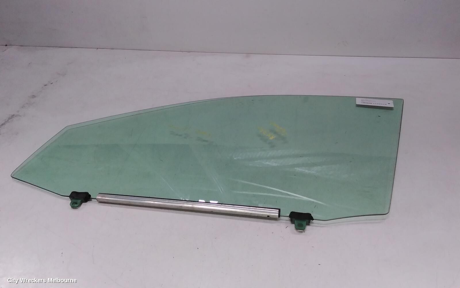LEXUS RX330 2005 Left Front Door Window