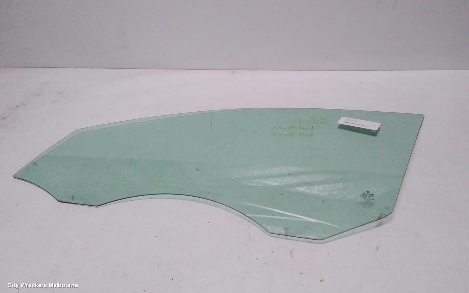 VOLKSWAGEN JETTA 2013 Left Front Door Window