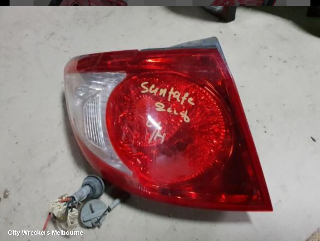 HYUNDAI SANTA FE 2008 Left Taillight