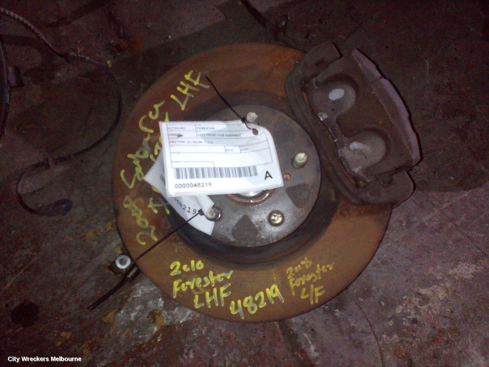 SUBARU FORESTER 2010 Left Front Hub Assembly