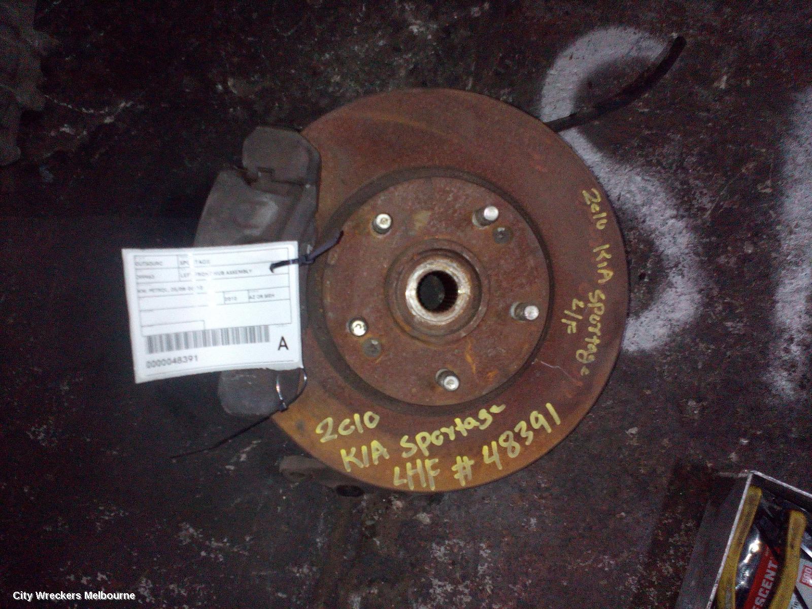 KIA SPORTAGE 2010 Left Front Hub Assembly