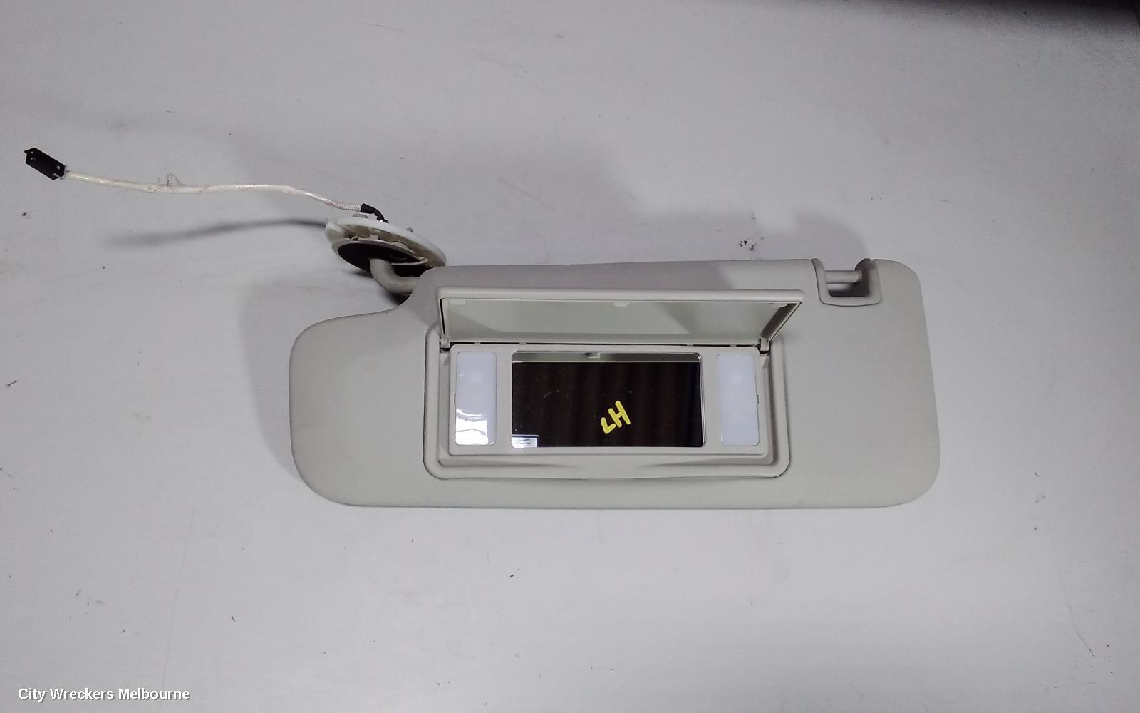 HOLDEN COMMODORE 2018 Sunvisor