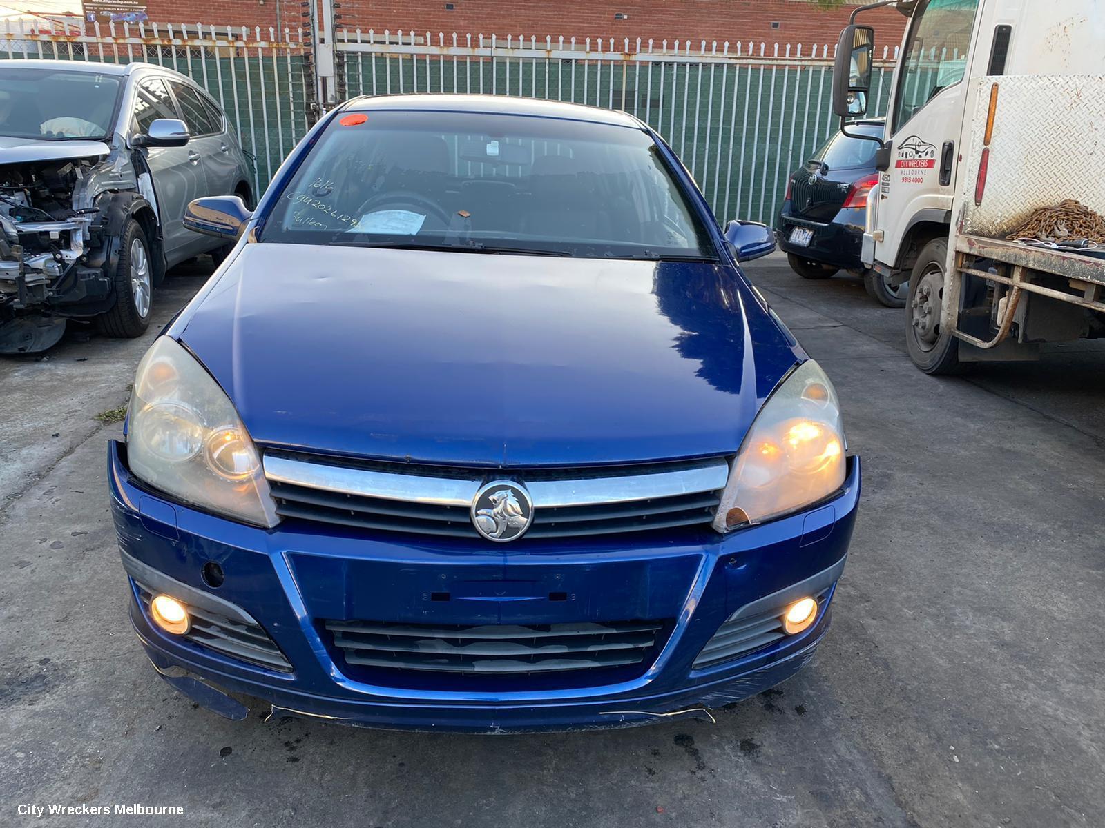 HOLDEN ASTRA 2007 Left Guard