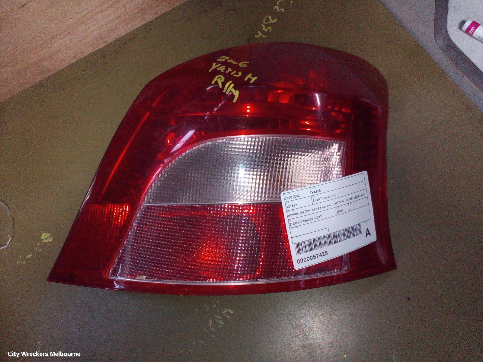 TOYOTA YARIS 2006 Right Taillight