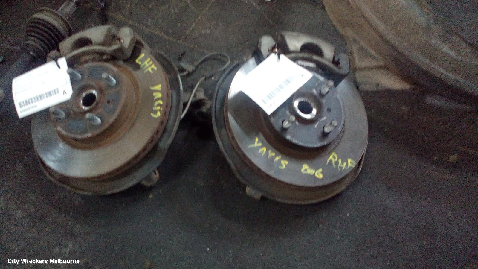 TOYOTA YARIS 2006 Right Front Hub Assembly