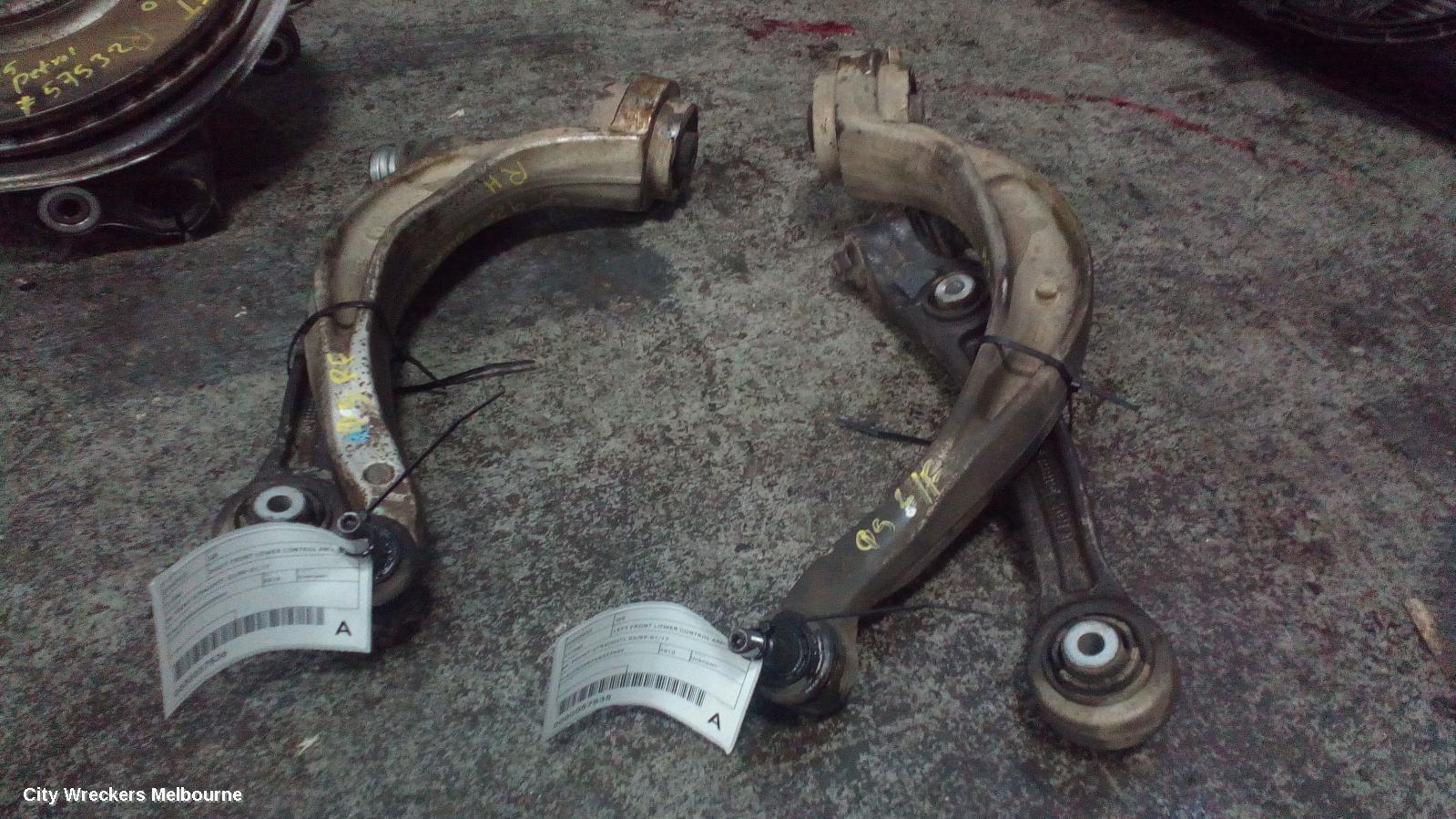 AUDI Q5 2010 Right Front Lower Control Arm